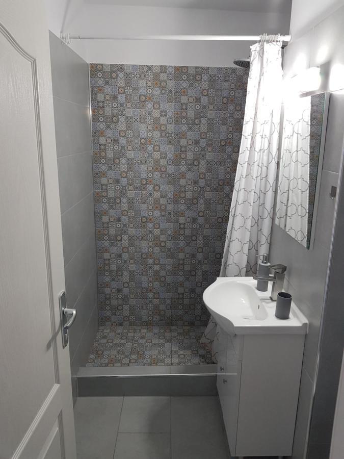 Ana Apartament Râmnicu Vâlcea Buitenkant foto